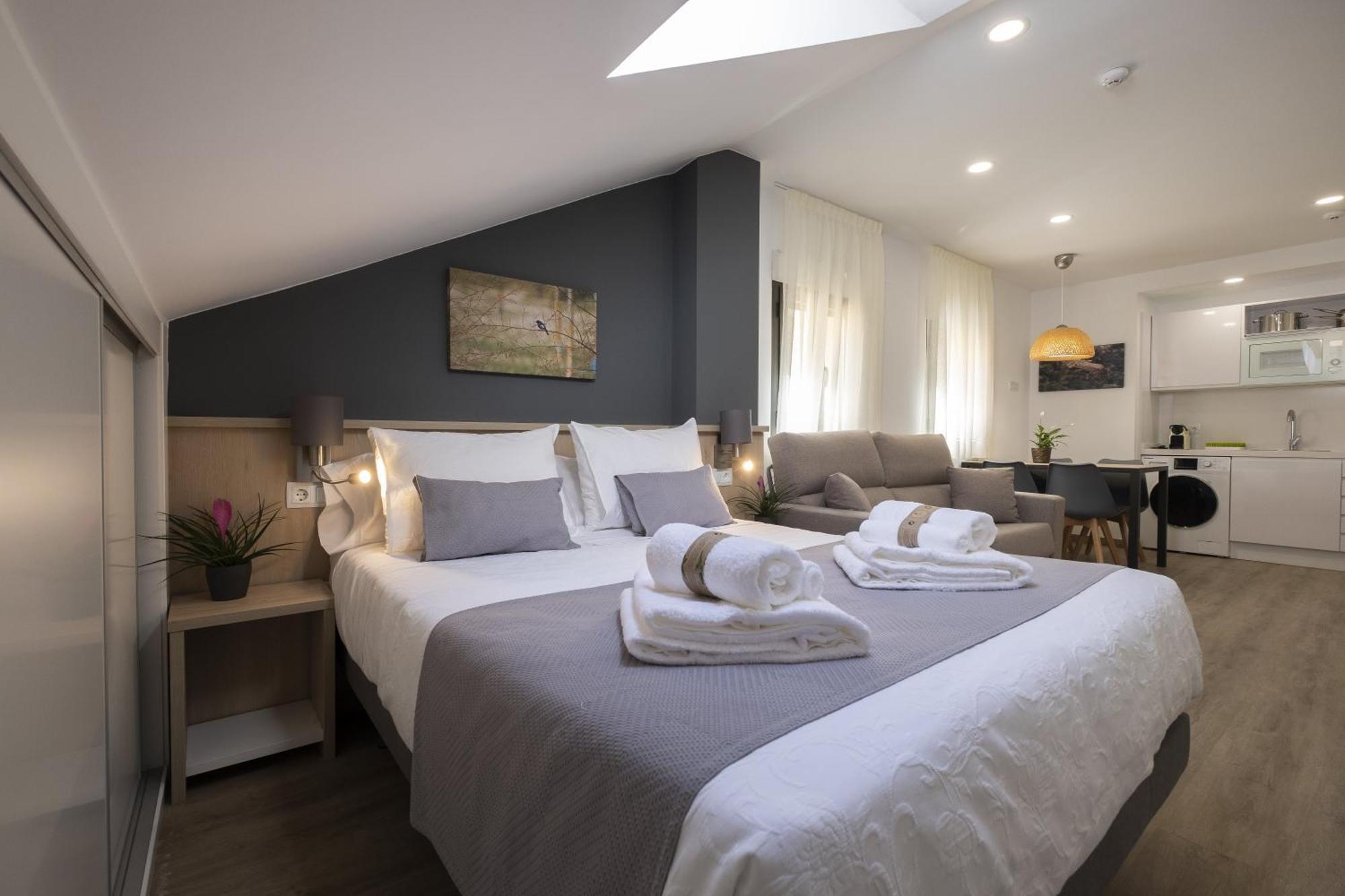 Luxor Torre Del Clavero Apartments 萨拉曼卡 外观 照片